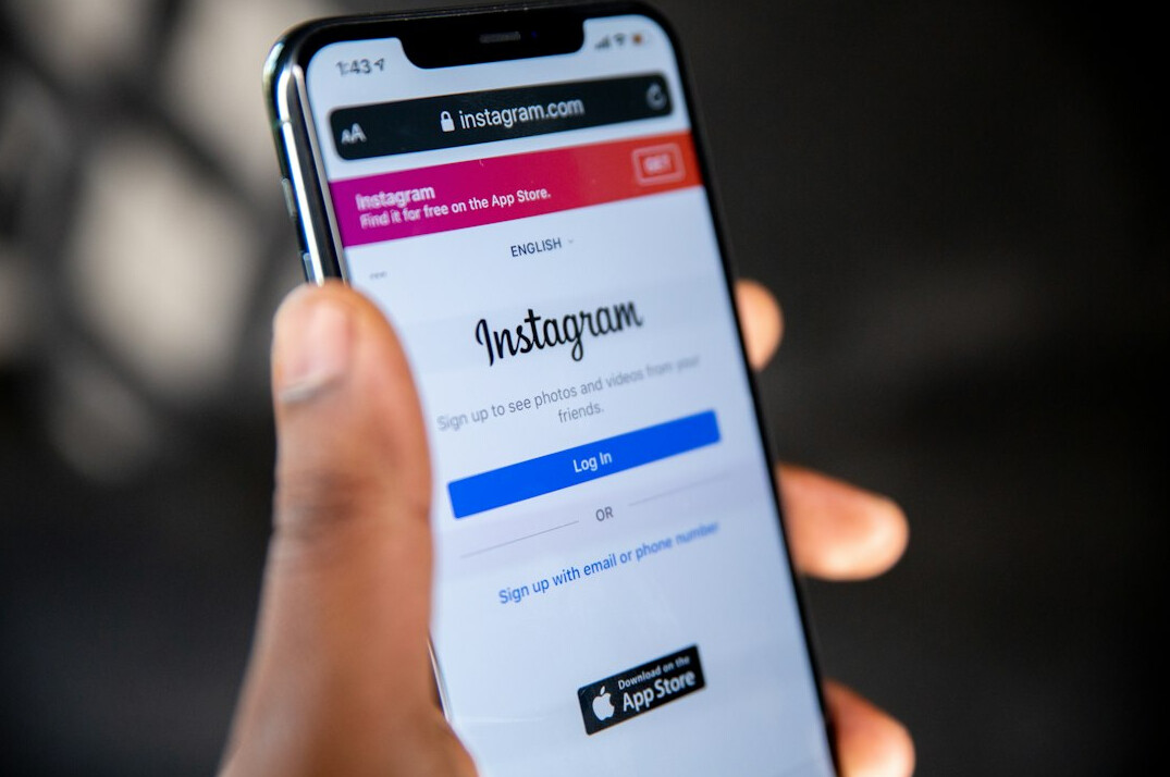 algorithm social media feed