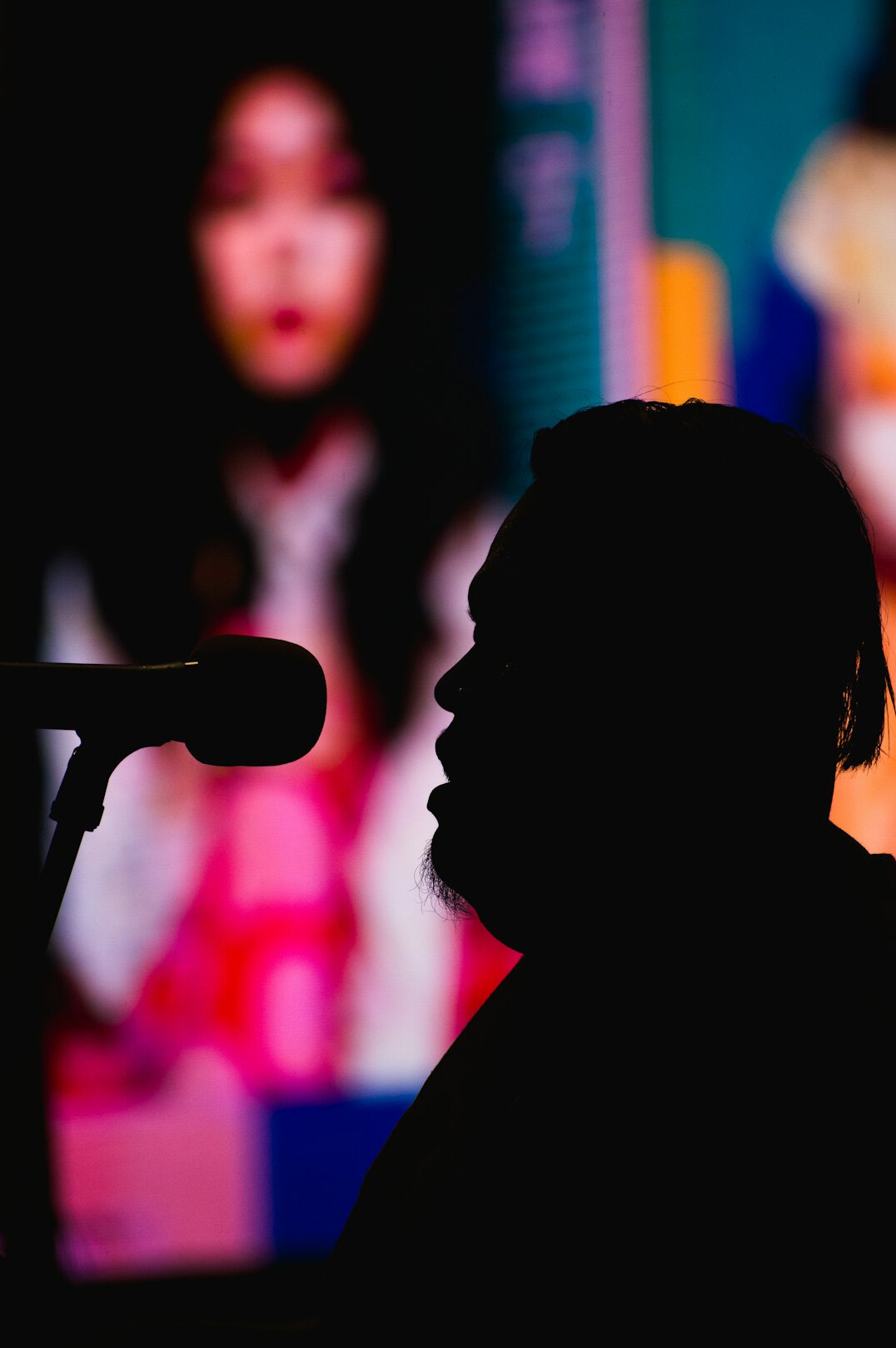 celebrity on stage speaking